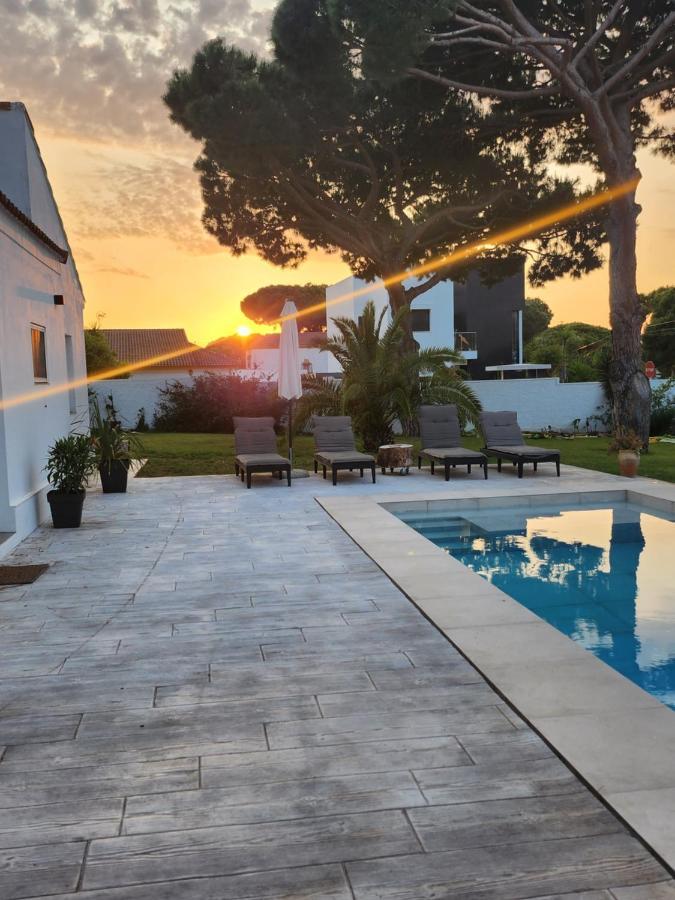 Villa Yoli 26 Con Piscina Y Jardin Cerca De La Playa Chiclana de la Frontera Exteriör bild